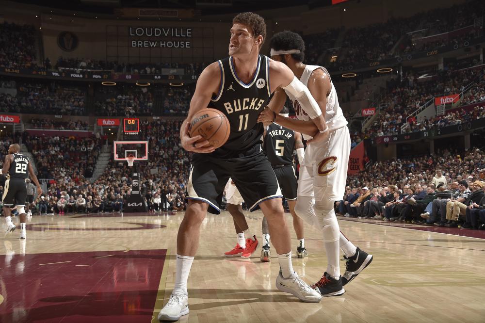 跟队：尤文考虑支付桑乔部分遣散费，已与球员谈妥550万欧年薪.